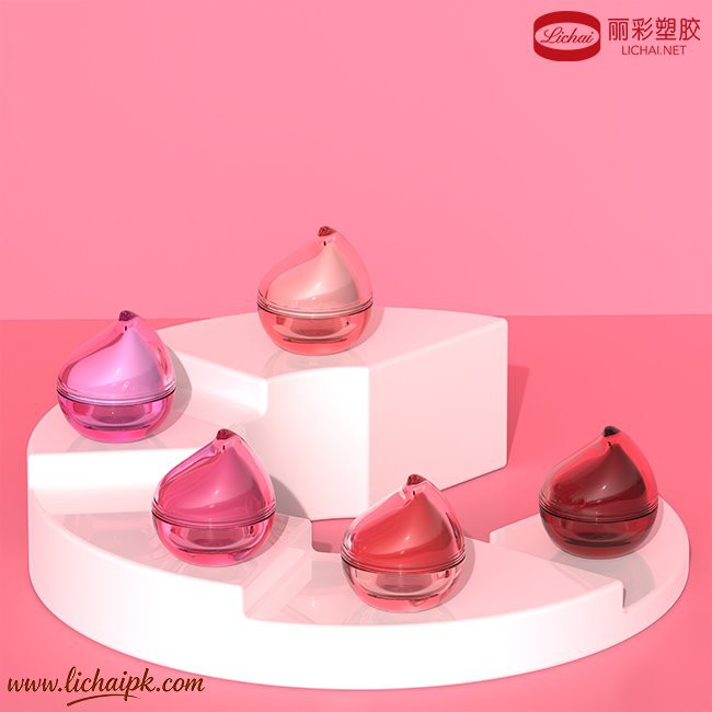 Tuburi pentru luciu de buze cu logo