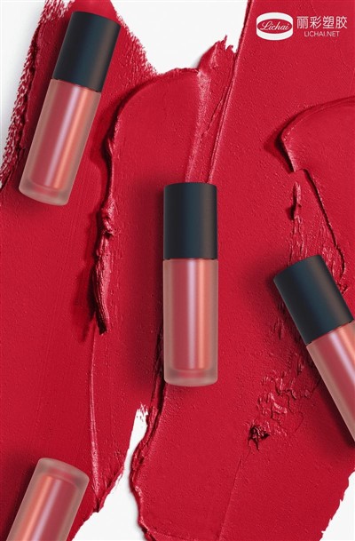 Mini tuburi goale pentru luciu de buze